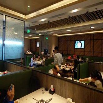 网友爆料餐厅视频,一探究竟，揭秘后厨卫生与菜品质量