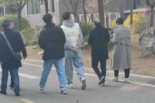 知名网红吃瓜事件,揭秘娱乐圈背后的惊人真相 第2张 知名网红吃瓜事件,揭秘娱乐圈背后的惊人真相 第2张