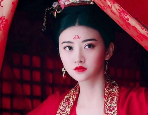 穿古装的吃瓜网红叫什么,揭秘网络红人的时尚与趣味  第2张